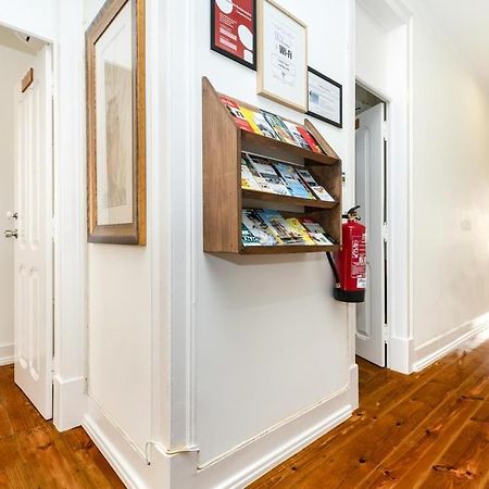 Retro M2 R4 - Lovely Double Room With Shared Bathroom Лиссабон Экстерьер фото