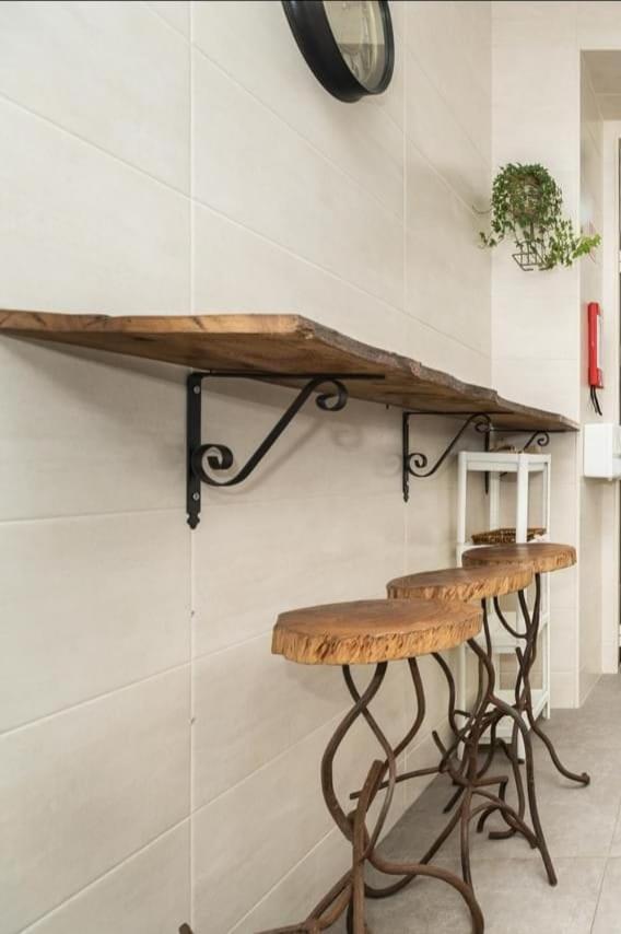 Retro M2 R4 - Lovely Double Room With Shared Bathroom Лиссабон Экстерьер фото